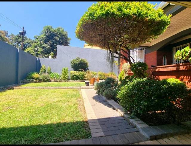 3 BEDROOM HOUSE FOR SALE IN KENSINGTON